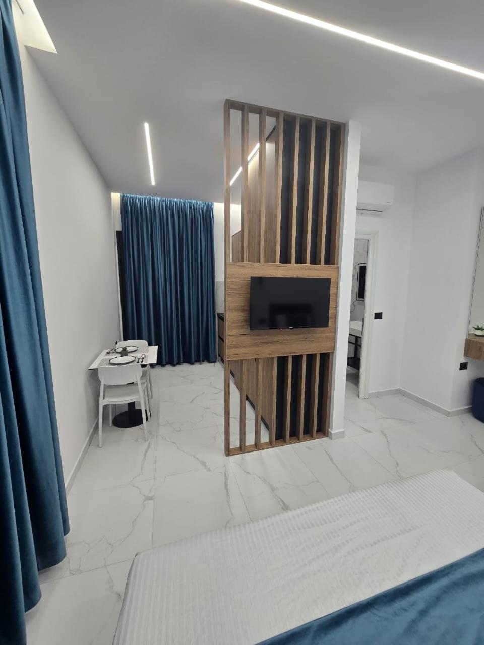 Elite Inn Влёра Экстерьер фото